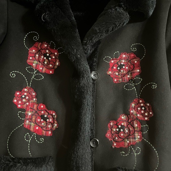 Girl’s winter coat - Picture 2 of 5